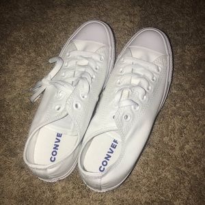 Chuck Taylor White Converse
